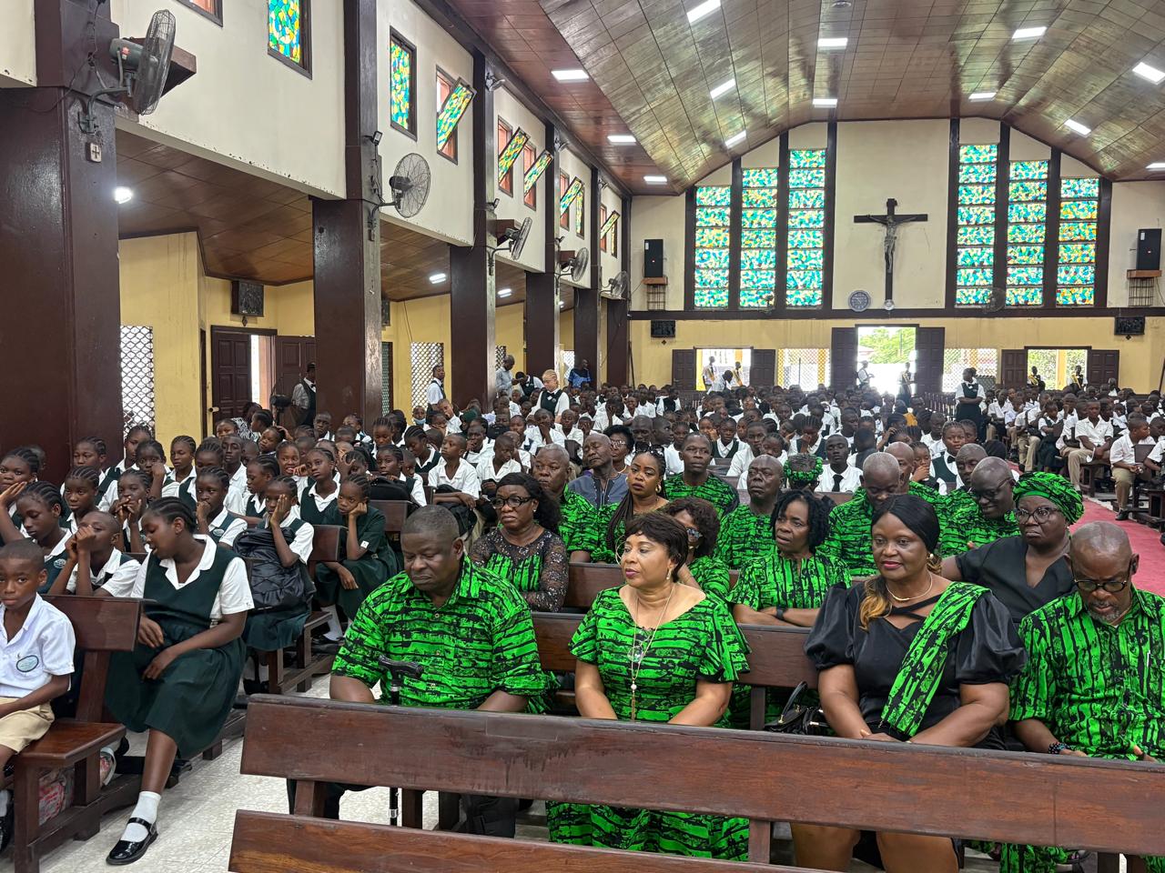 Cathedral Catholic School Class of ’85 Marks Ruby Anniversary with Thanksgiving Mass and Project Dedication