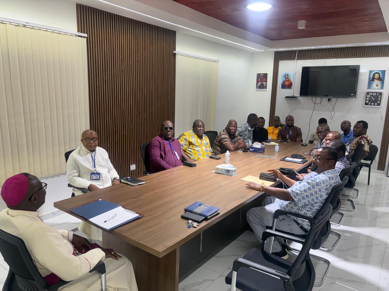 Monrovia Grand Commandery Pays Courtesy Call on the Archbishop